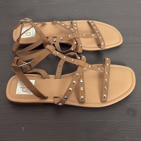 DV by Dolce Vita Jolicka Cognac Sandals Studded Criss Cross Women’s Size 7 - Picture 8 of 8